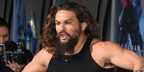 Watch Jason Momoa Lead An Epic Haka Dance At The Aquaman Premiere
